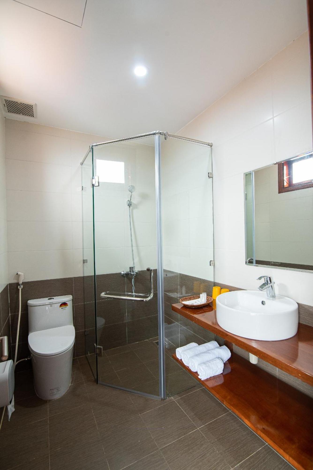 Minh Quang Hotel دونغ هوي المظهر الخارجي الصورة